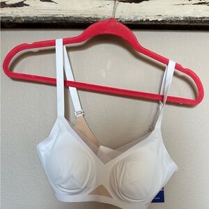 HONEYLOVE CrossOver Bra NWT